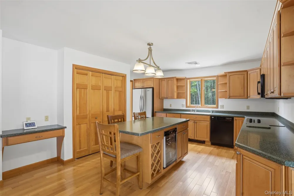 515 Samsonville Road Kerhonkson, NY 12446