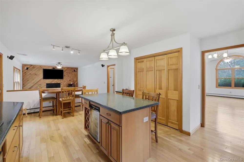515 Samsonville Road Kerhonkson, NY 12446