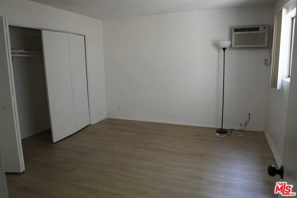 912 Hilldale #3 West Los Angeles, CA 90069