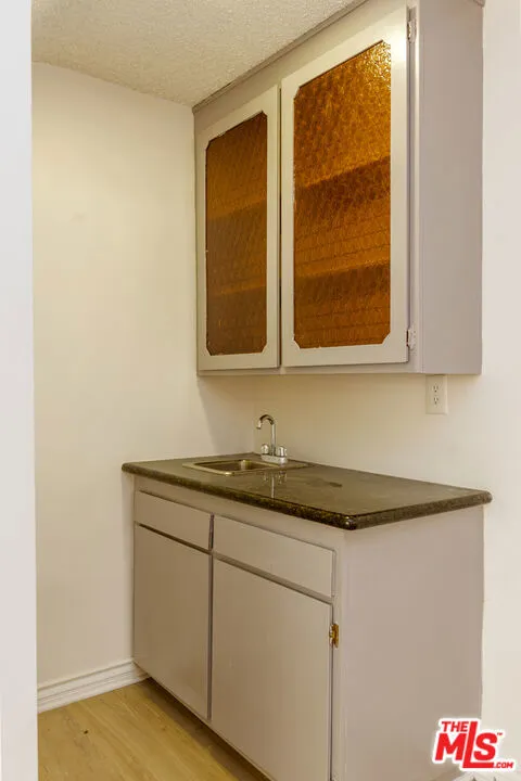 912 Hilldale #3 West Los Angeles, CA 90069