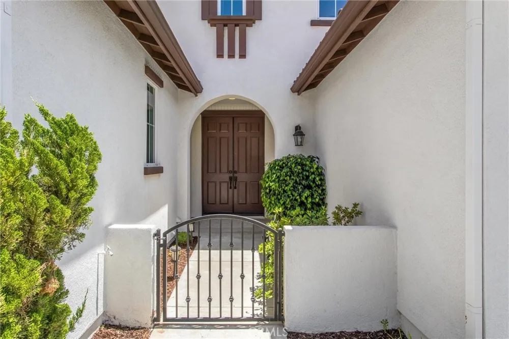 33369 Gold Mountain Road Yucaipa, CA 92399