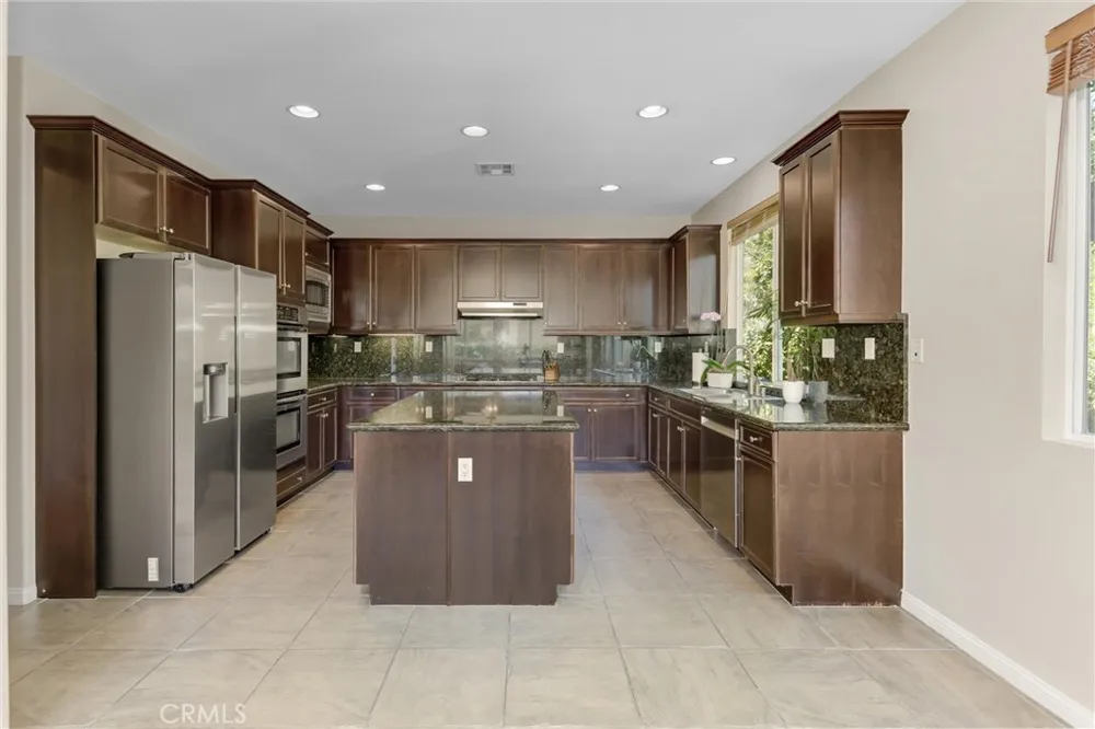 33369 Gold Mountain Road Yucaipa, CA 92399
