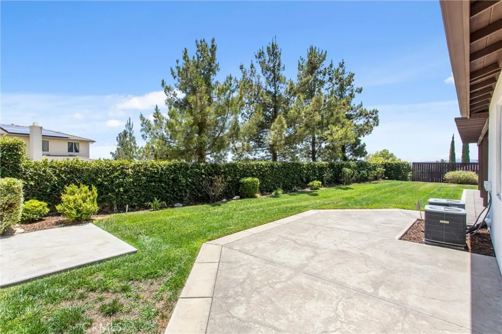 33369 Gold Mountain Road Yucaipa, CA 92399