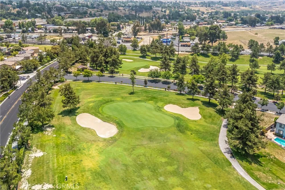33369 Gold Mountain Road Yucaipa, CA 92399