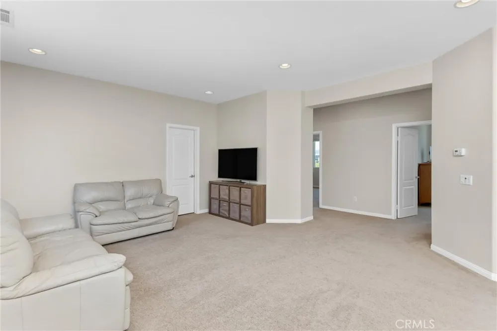 33369 Gold Mountain Road Yucaipa, CA 92399