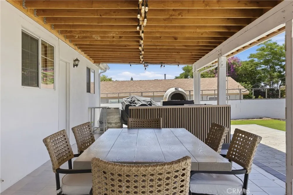 11637 Prager Lakeview Terrace, CA 91342