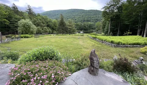 938 Woodland Valley Road
