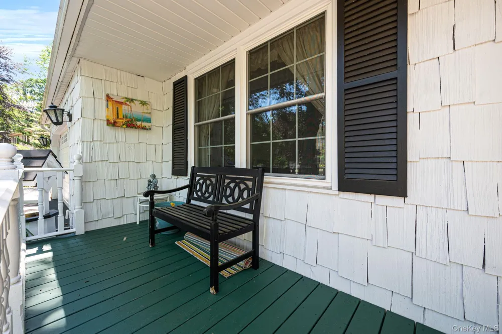 14 Sandpiper Court Smithtown, NY 11787