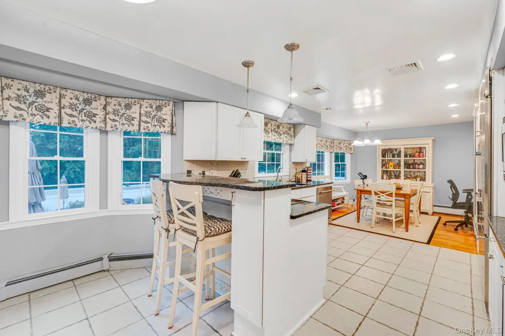 14 Sandpiper Court Smithtown, NY 11787