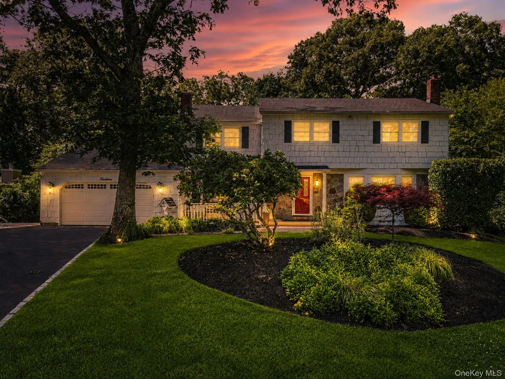 14 Sandpiper Court Smithtown, NY 11787