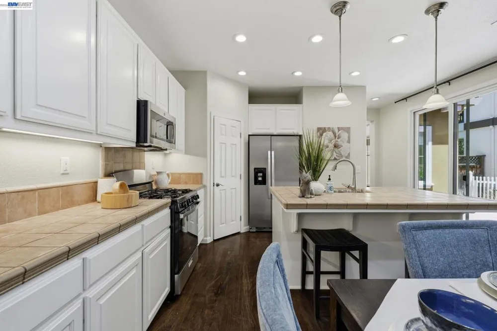 43 W Casita Ln Mountain House, CA 95391