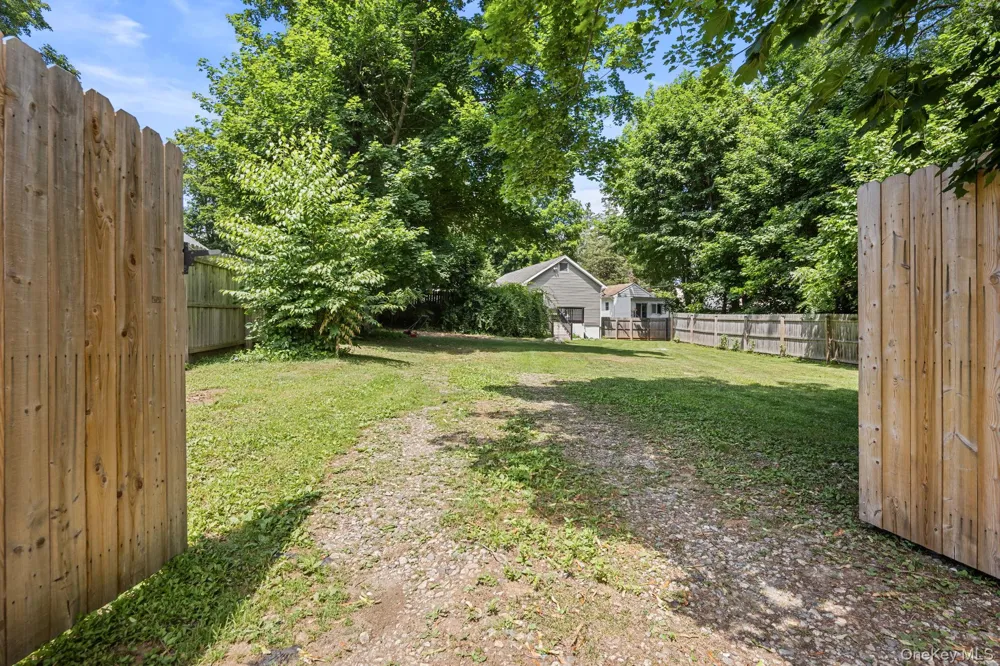 10 Batavia Road Patterson, NY 12563