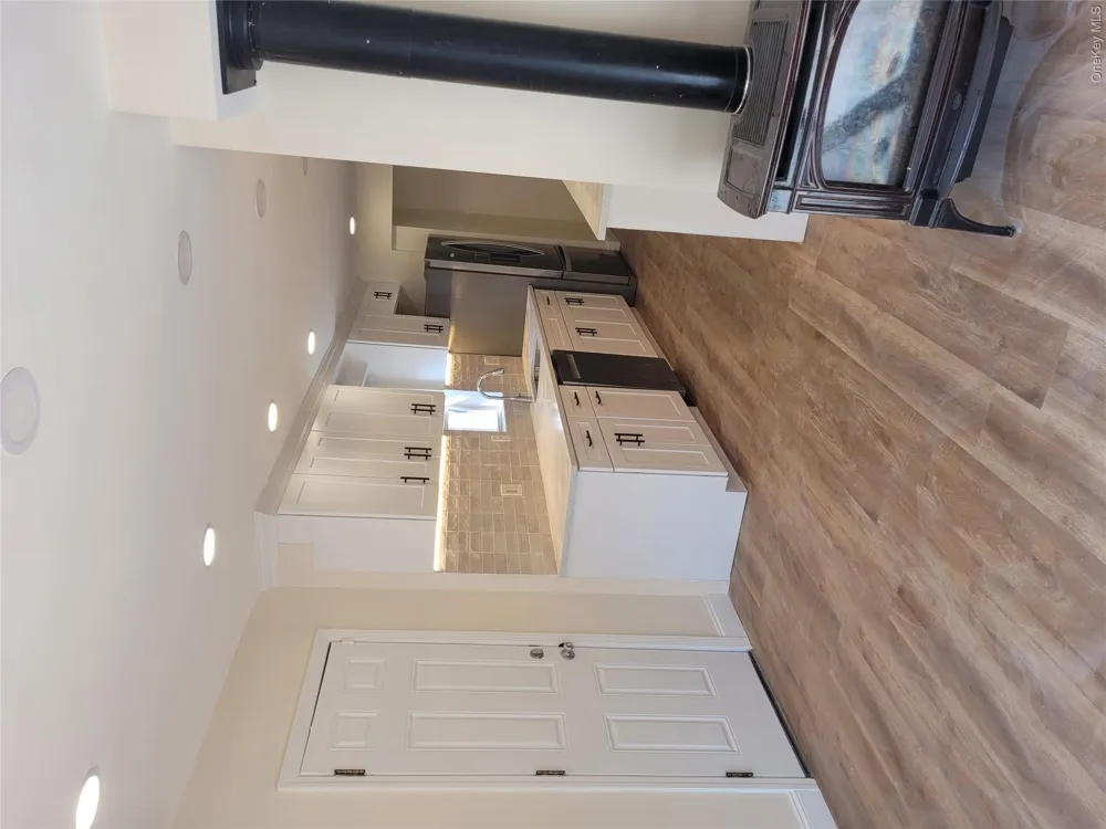 21104 Richland Avenue Oakland Gardens, NY 11364