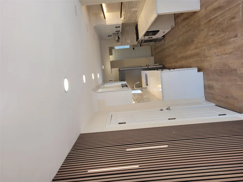 21104 Richland Avenue Oakland Gardens, NY 11364