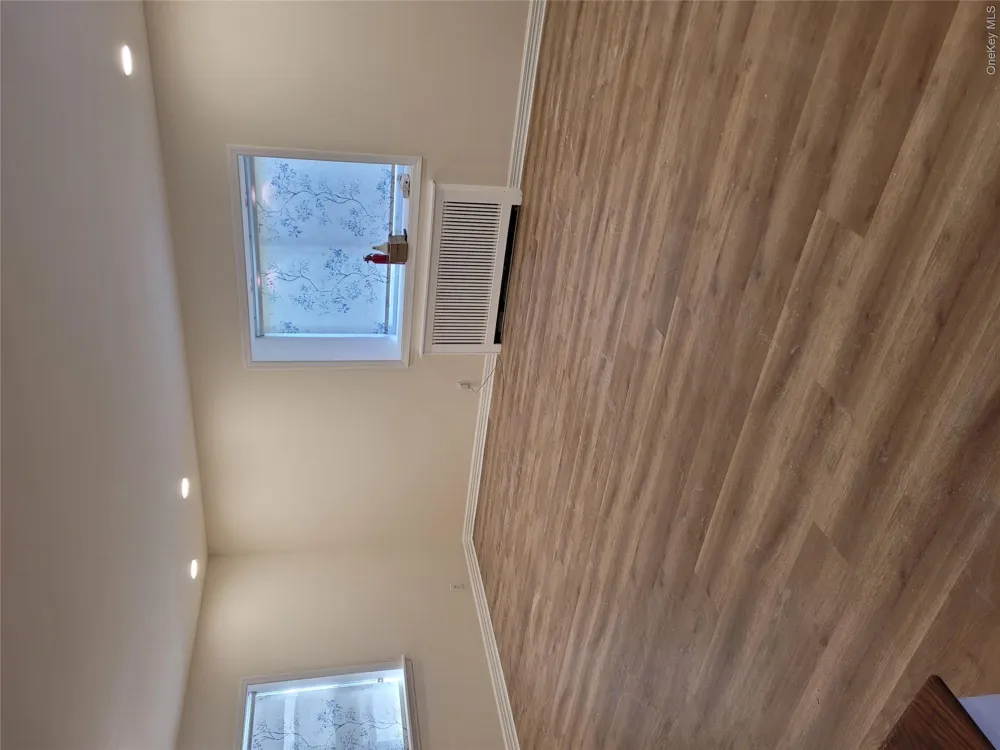21104 Richland Avenue Oakland Gardens, NY 11364
