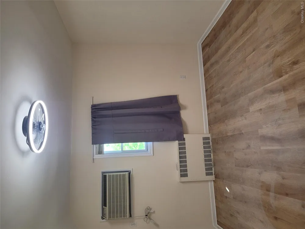 21104 Richland Avenue Oakland Gardens, NY 11364