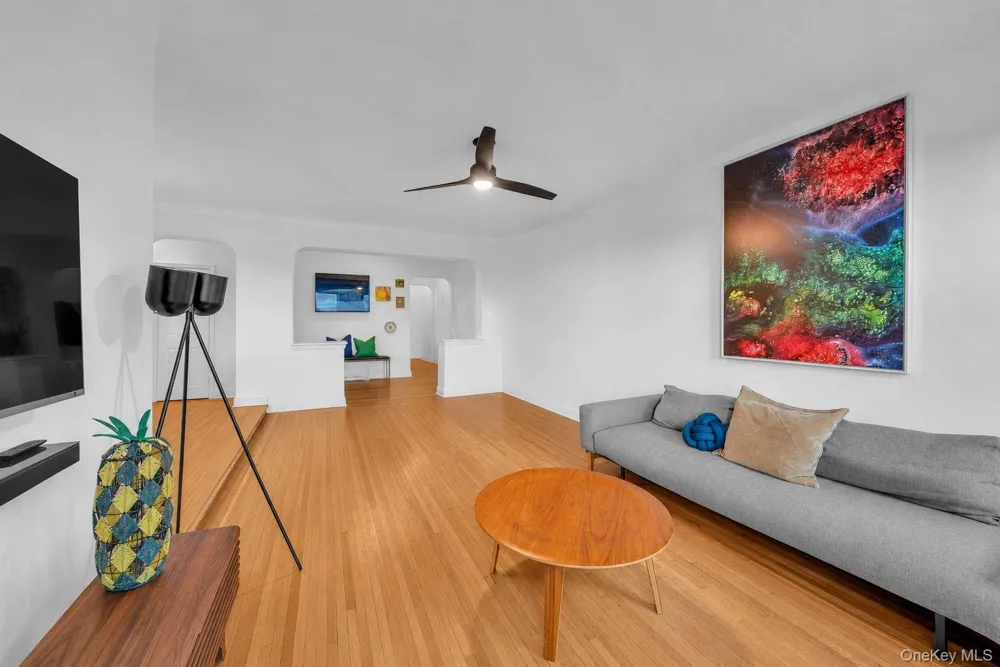 7615 35th Avenue #4E Jackson Heights, NY 11372