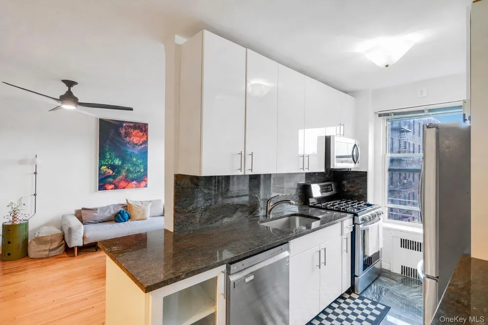 7615 35th Avenue #4E Jackson Heights, NY 11372