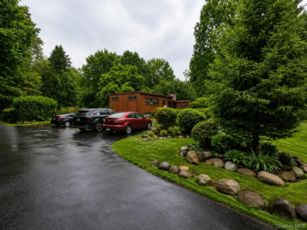 173 Old Nyack Turnpike Spring Valley, NY 10977