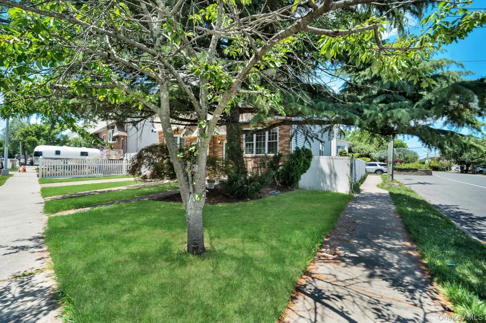 5 Notus Avenue Staten Island, NY 10312
