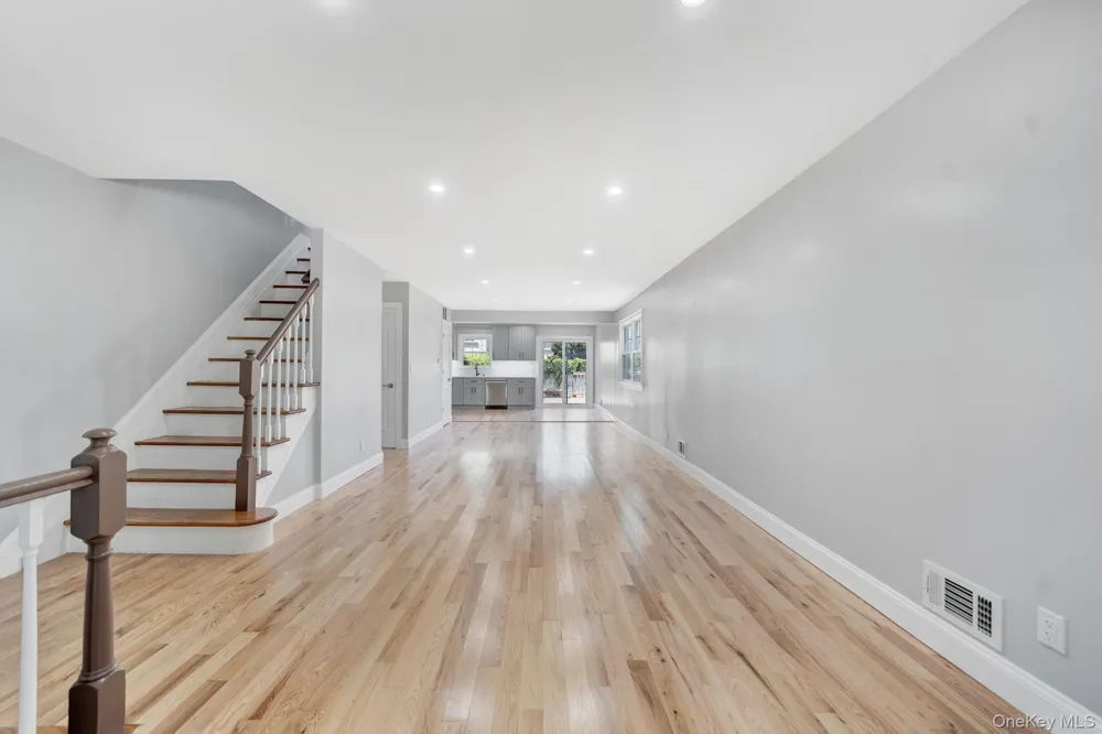 5 Notus Avenue Staten Island, NY 10312