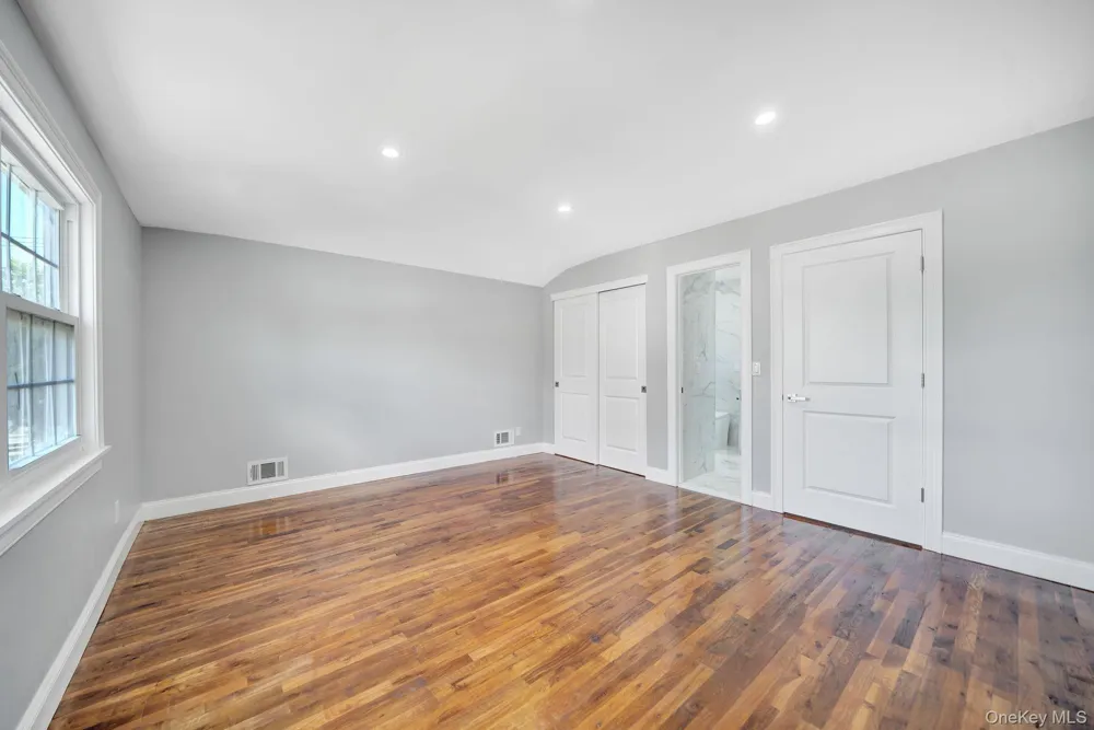 5 Notus Avenue Staten Island, NY 10312