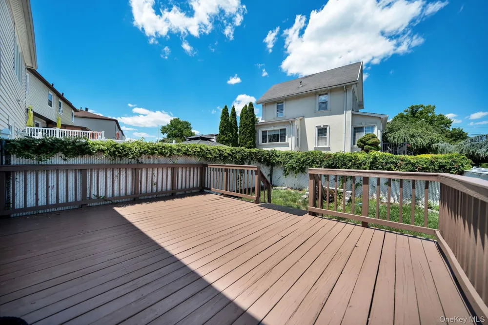 5 Notus Avenue Staten Island, NY 10312