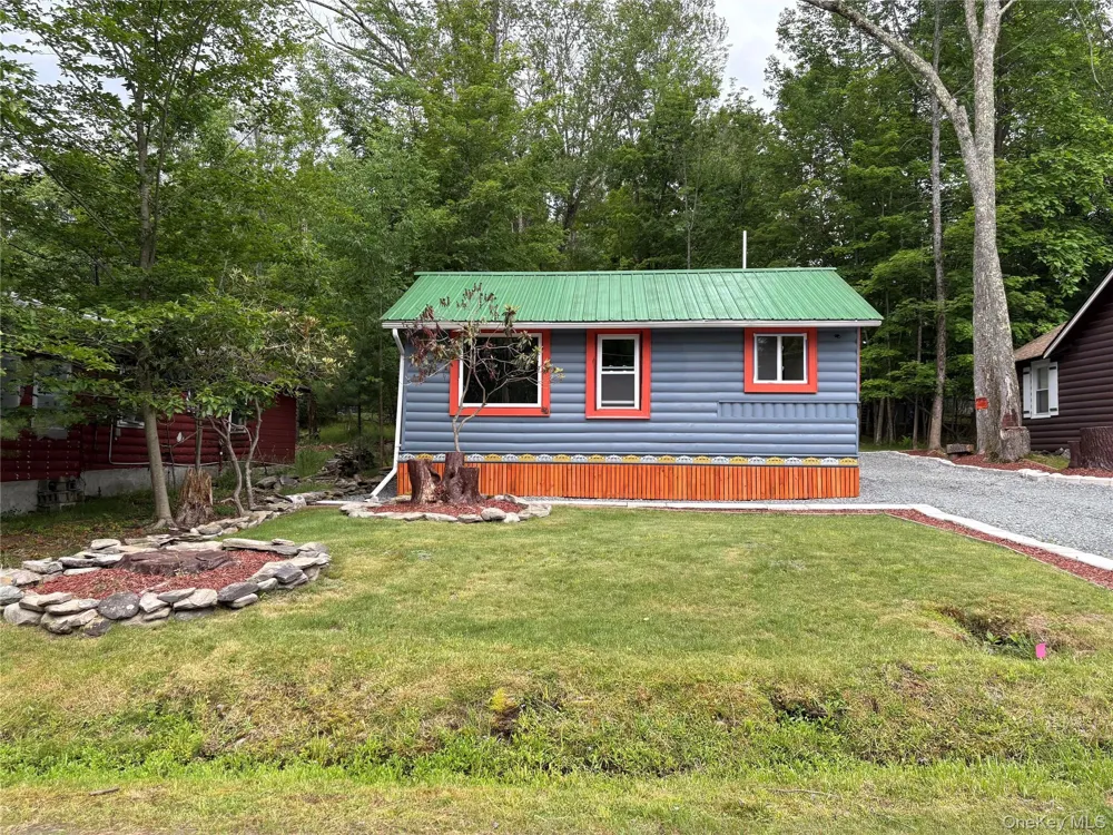 15 W Delaware Place Bethel, NY 12720