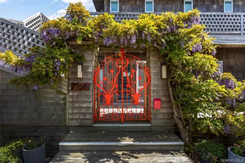 37 Bayview Walk