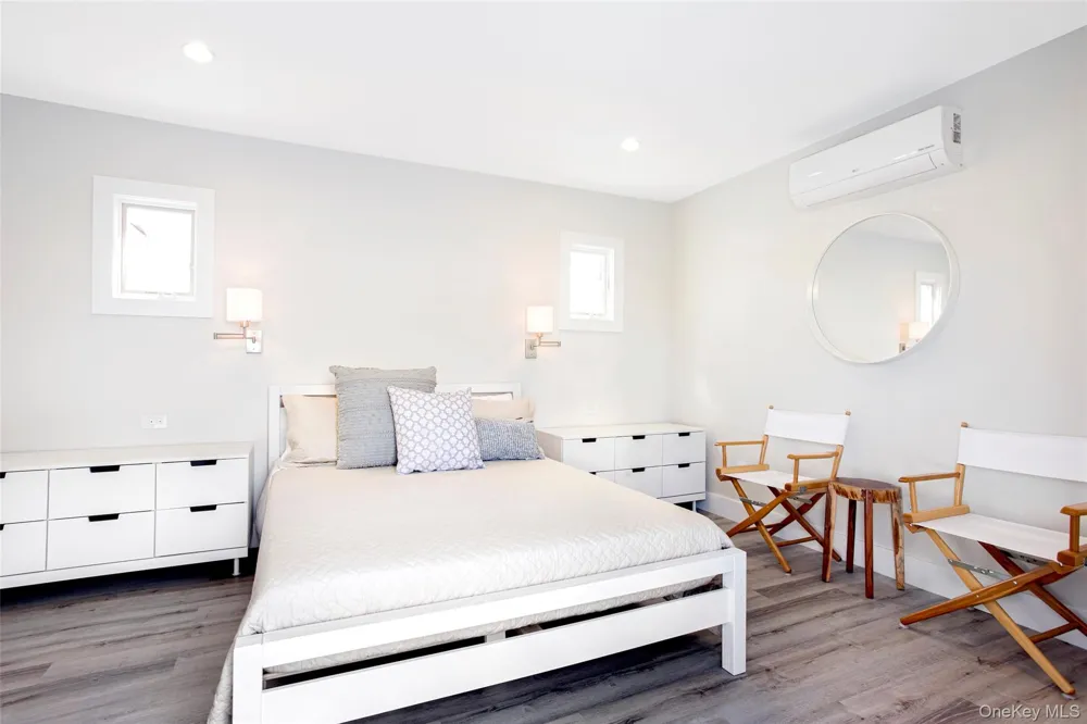 37 Bayview Walk Cherry Grove, NY 11782