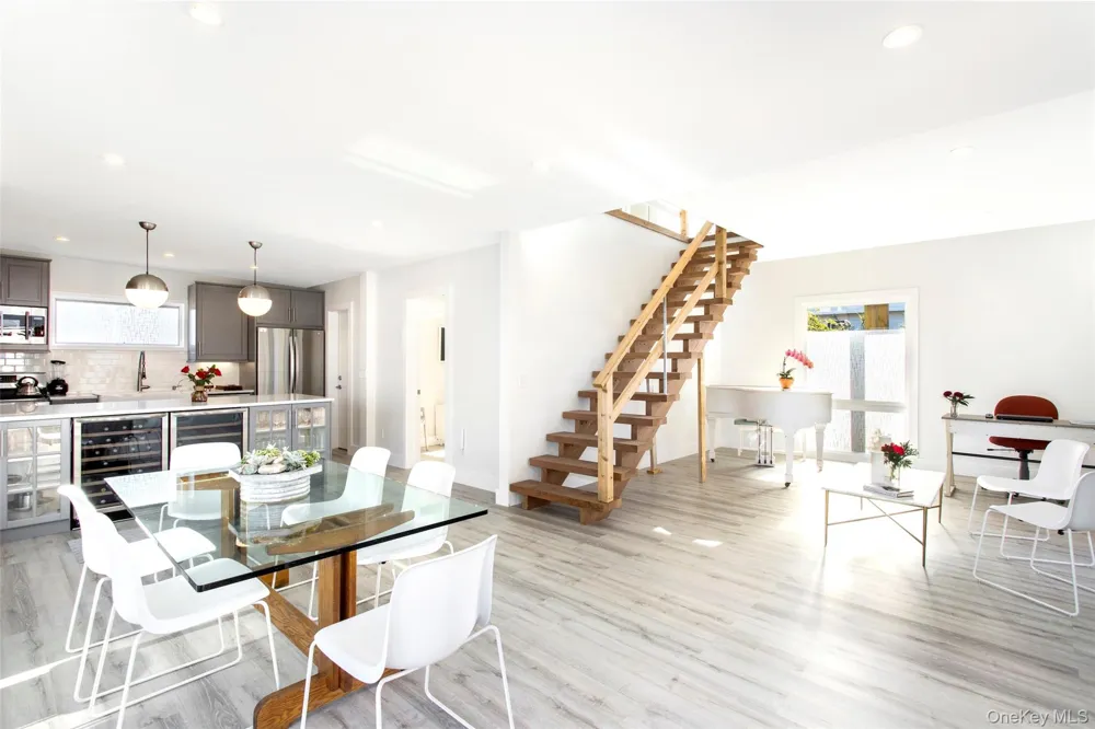 37 Bayview Walk Cherry Grove, NY 11782