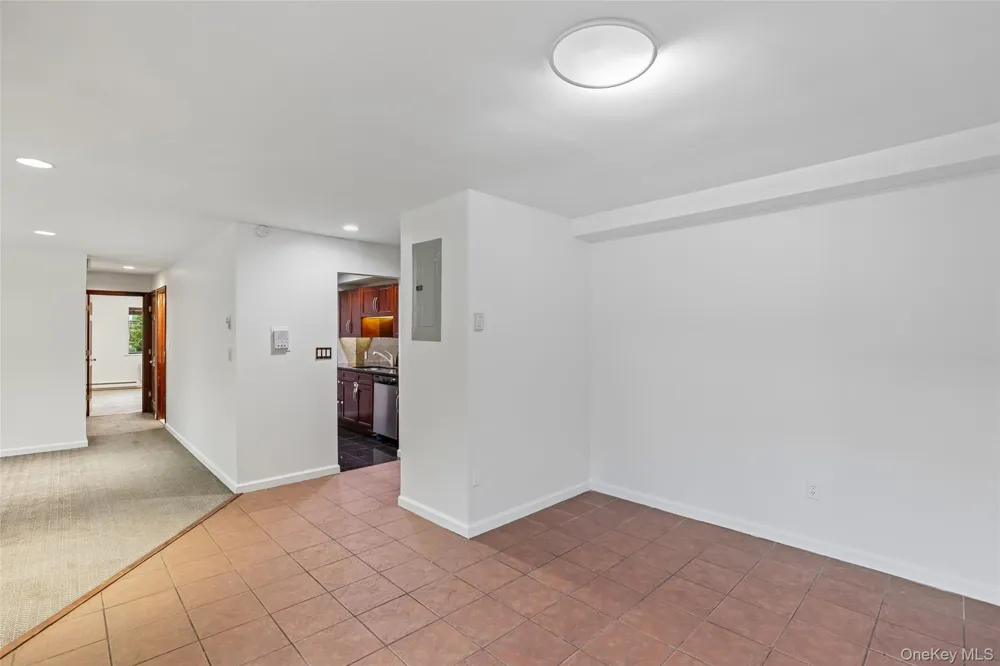 530 Hudson Avenue Cedarhurst, NY 11516