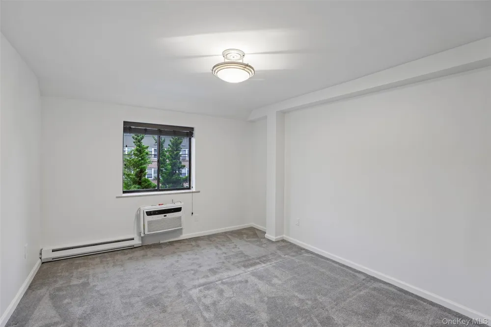 530 Hudson Avenue Cedarhurst, NY 11516