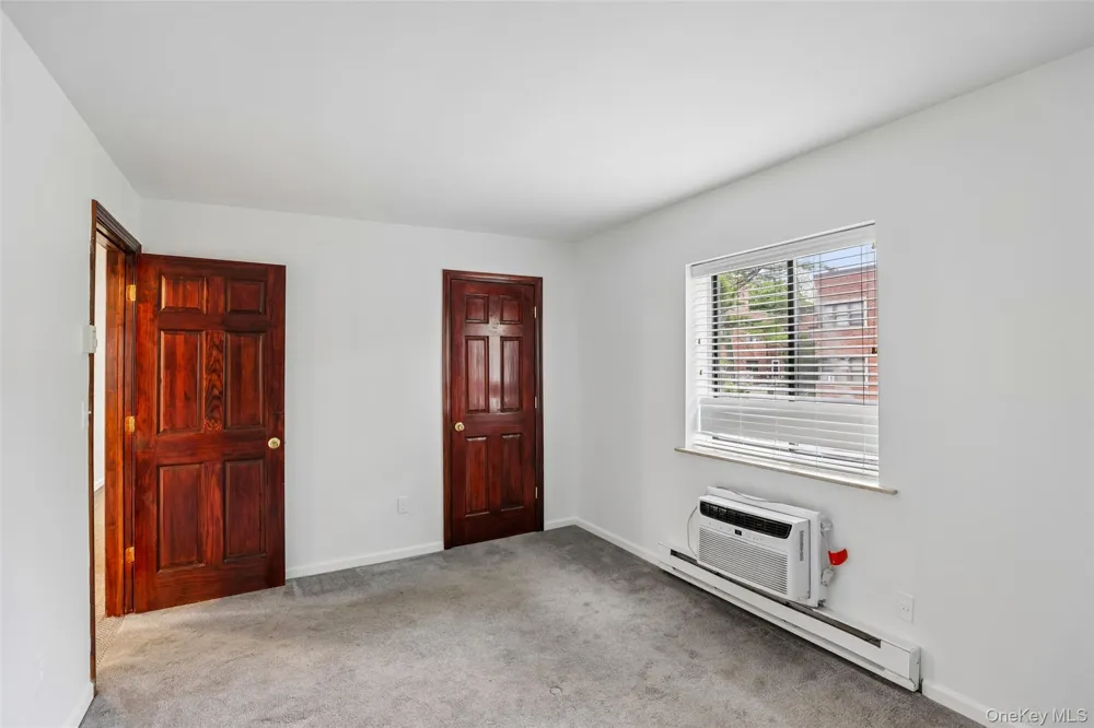 530 Hudson Avenue Cedarhurst, NY 11516