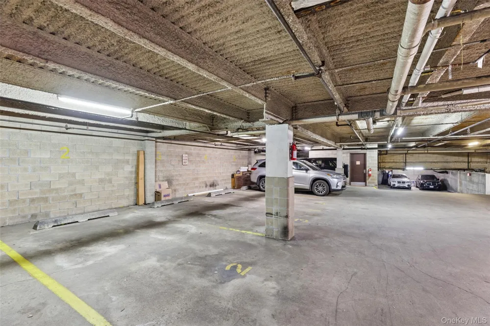 530 Hudson Avenue Cedarhurst, NY 11516