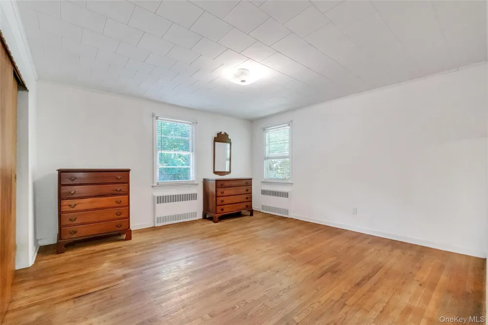 62 Squires Avenue East Quogue, NY 11942