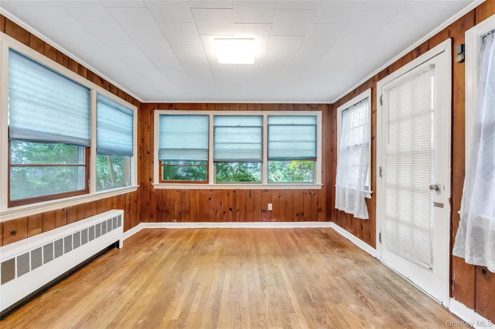 62 Squires Avenue East Quogue, NY 11942