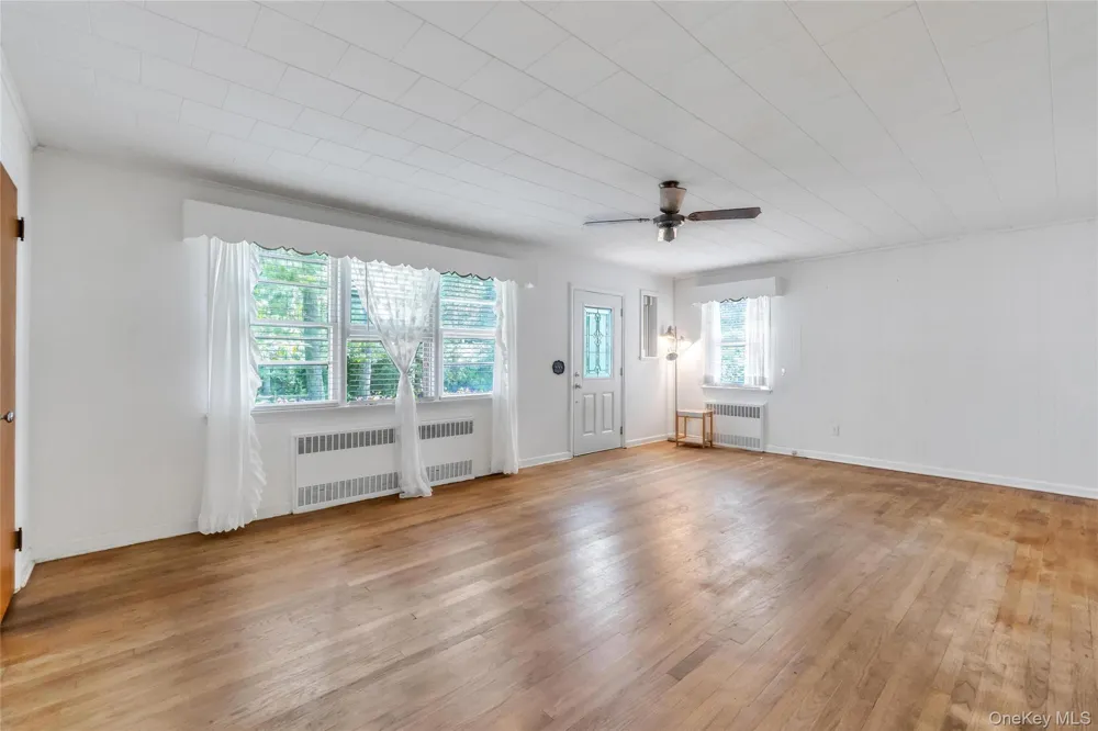 62 Squires Avenue East Quogue, NY 11942