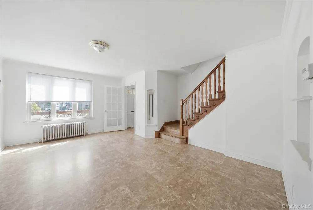 5750 82nd Street Middle Village, NY 11379