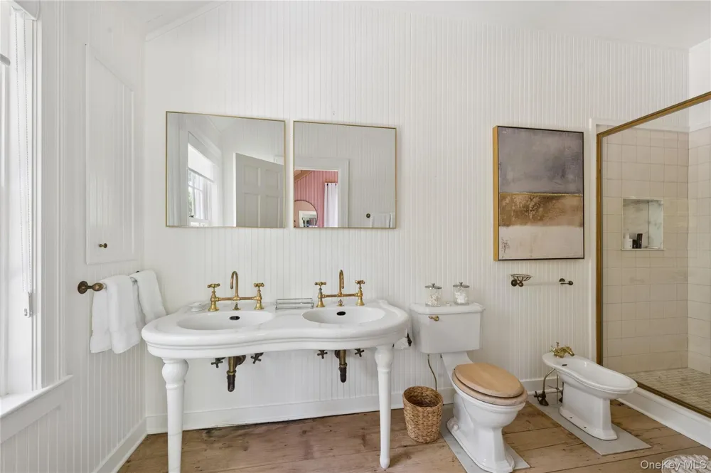 100 & 90 Briar Patch Road East Hampton, NY 11937