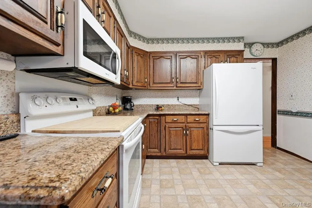 23 Flicker Drive Middle Island, NY 11953