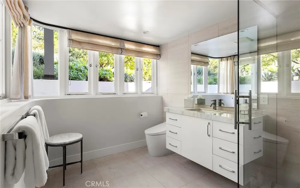 52 Portola Laguna Beach, CA 92651