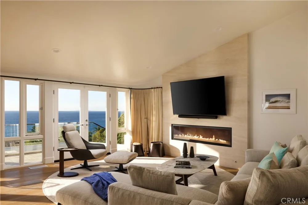 52 Portola Laguna Beach, CA 92651