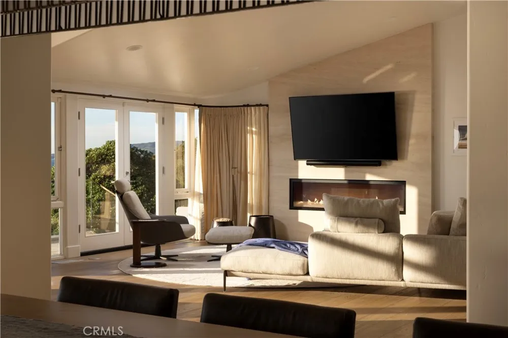 52 Portola Laguna Beach, CA 92651
