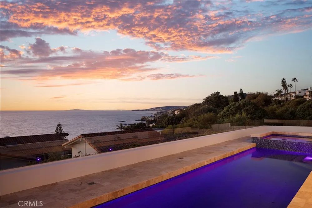52 Portola Laguna Beach, CA 92651