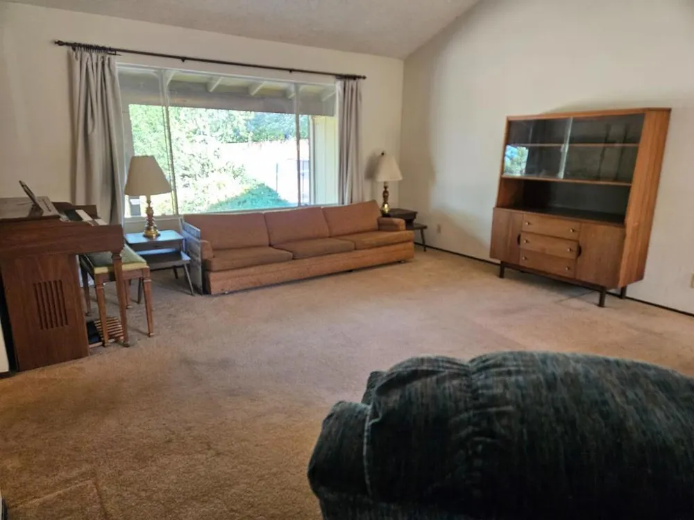 1527 Pleasant Hill Road Lafayette, CA 94549
