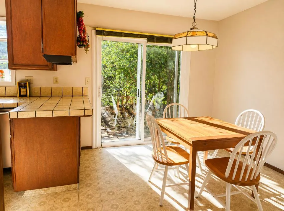 1527 Pleasant Hill Road Lafayette, CA 94549