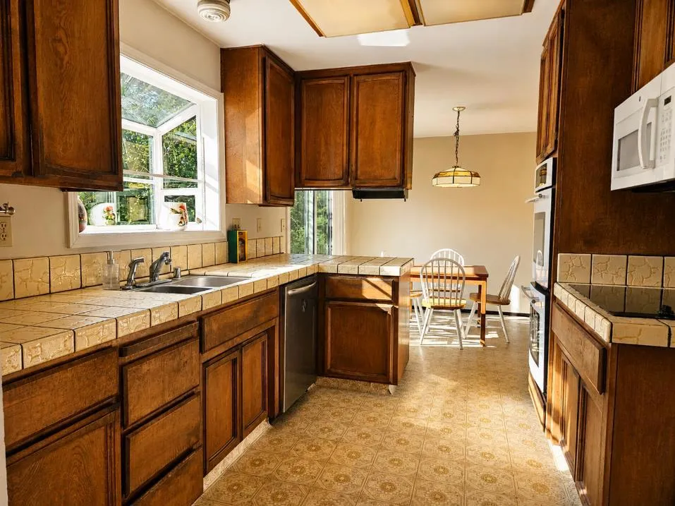 1527 Pleasant Hill Road Lafayette, CA 94549
