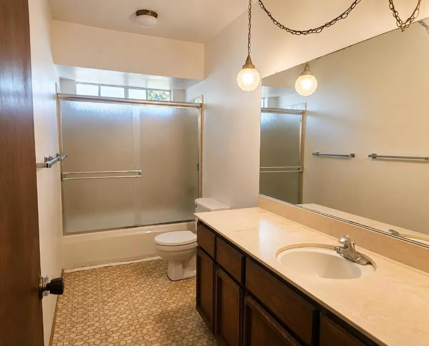 1527 Pleasant Hill Road Lafayette, CA 94549
