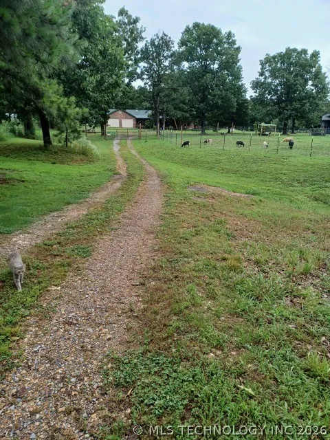 468145 648 ROAD Watts, OK 74964